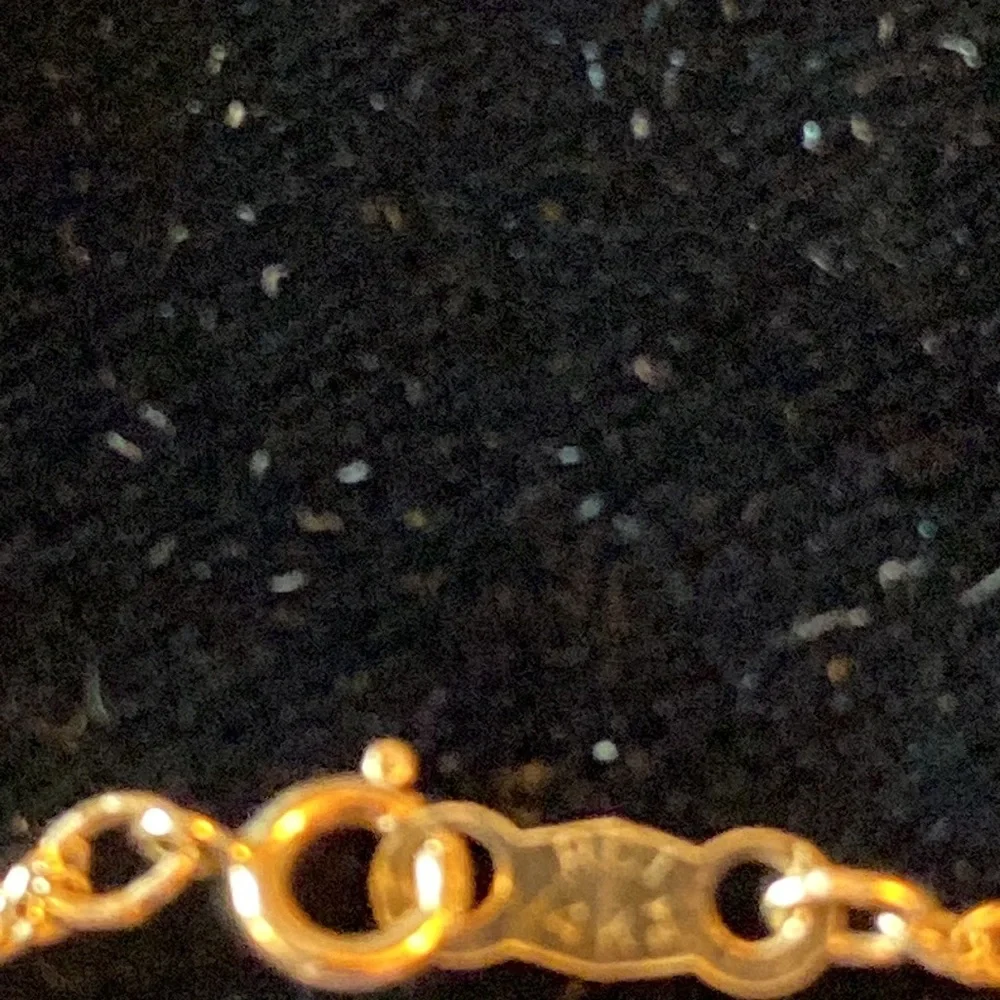 Ten Karat Multi Stone Pendant - Picture 5 of 7